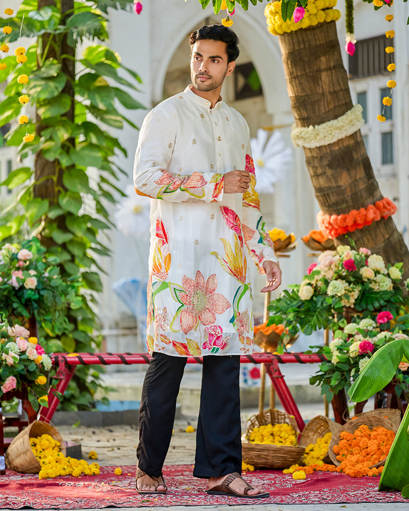Noir Petal Ivory Embroidered Kurta