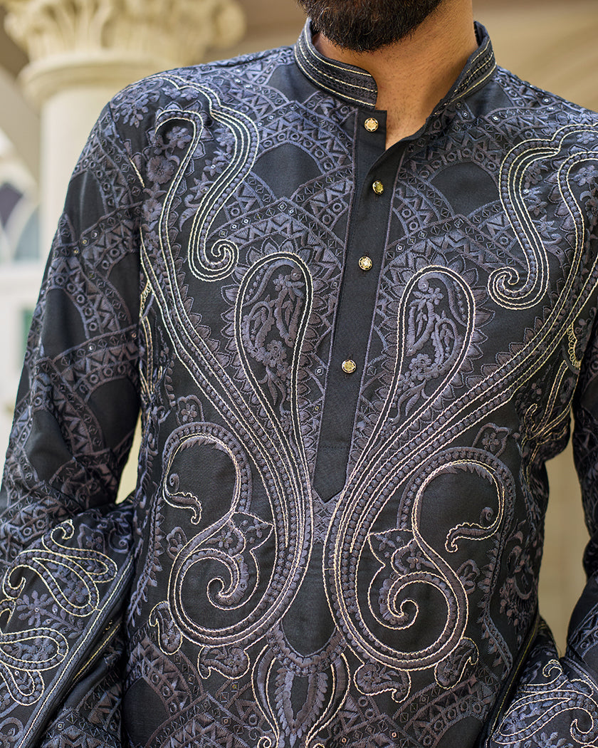 Sovereign Grace Black Embroidered Kurta with Stole