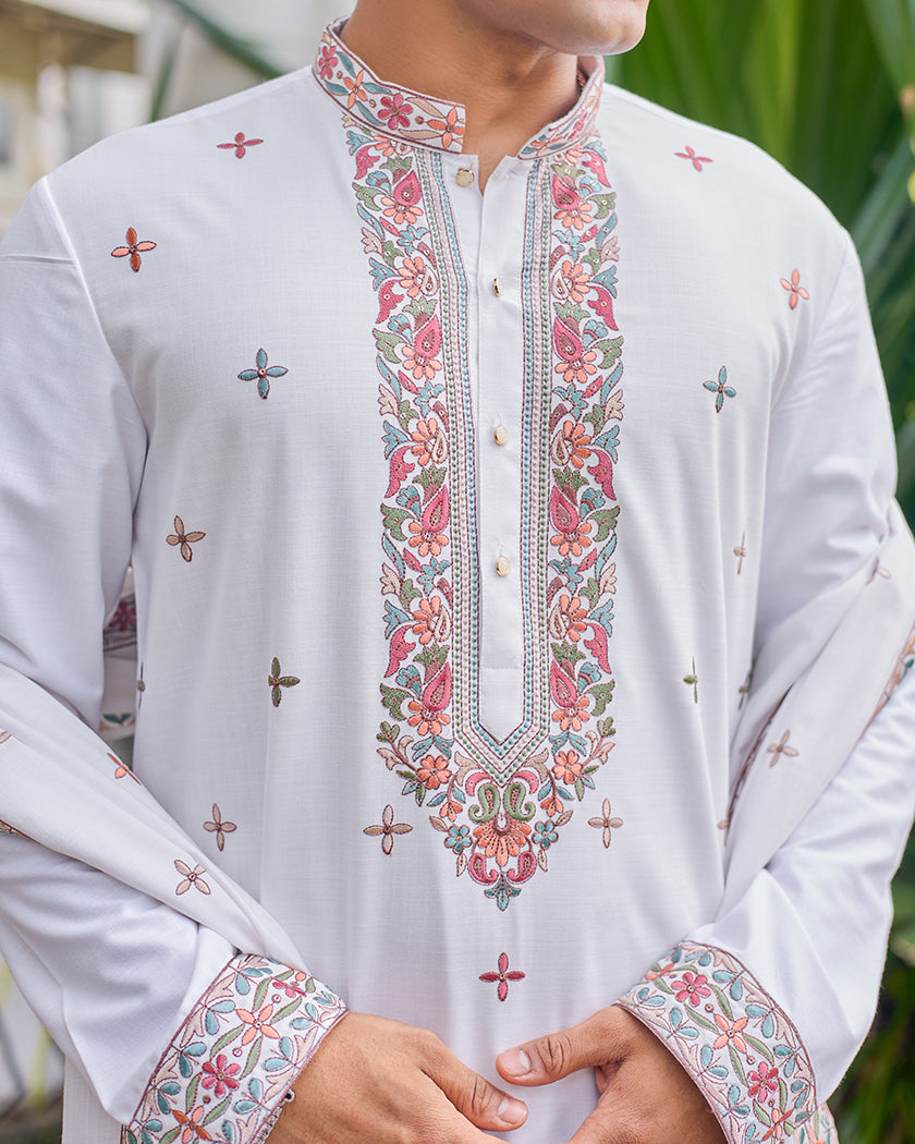 Royal ivory Kurta dupatta Set.