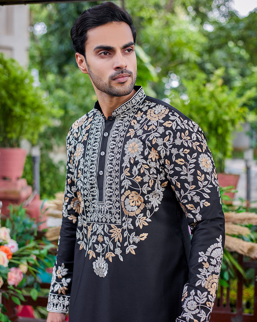 Noir Majesty Embroidered Black Kurta
