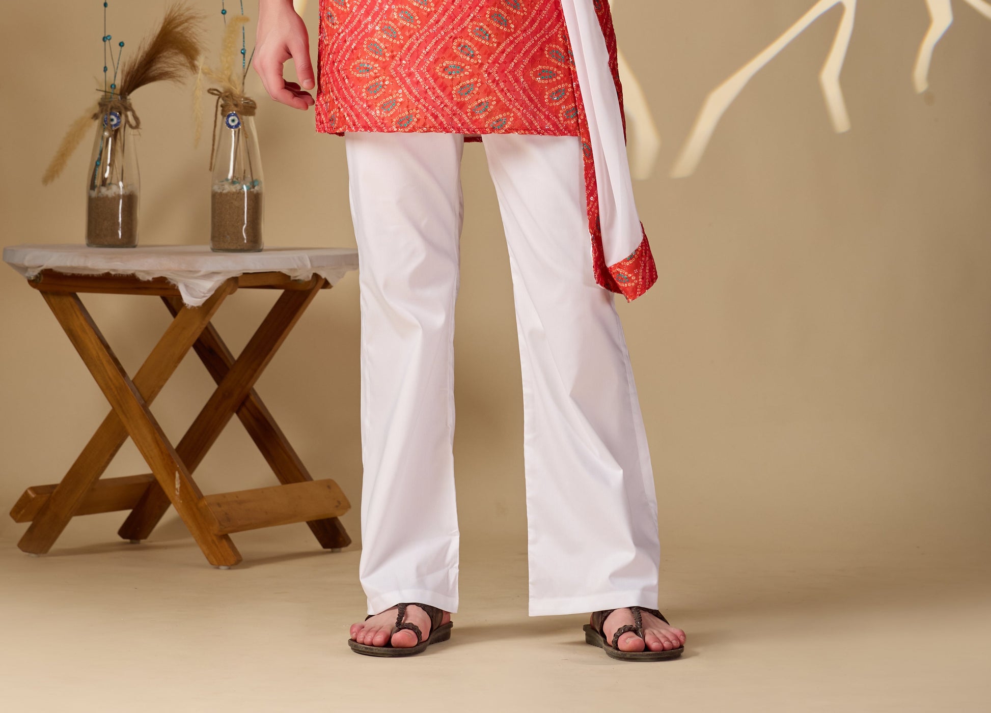 Bell-Bottom Pant. (white)