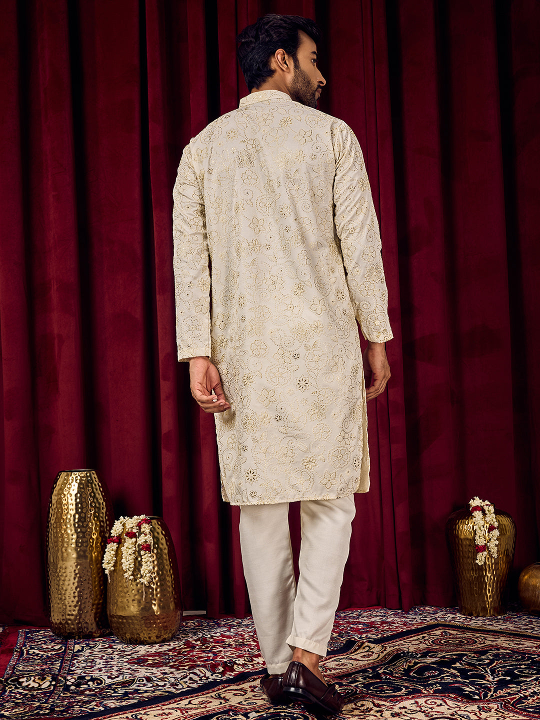 Roohani ivory-white Floral Printed Kurta With Pant Set