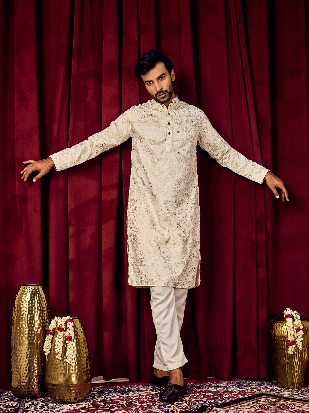Roohani ivory-white Floral Printed Kurta With Pant Set