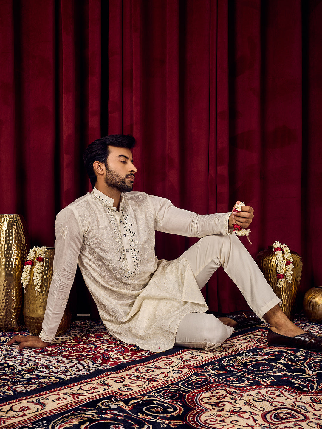 Roshni Ivory Real Mirror Neck Kurta With Sequins Embroidery Kurta Set