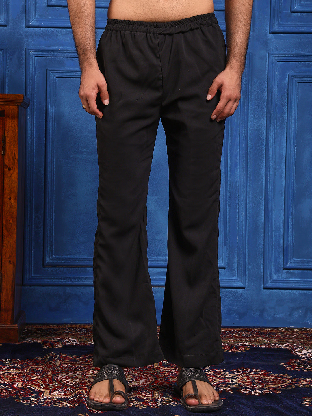 Bell-Bottom Pant. (Black)