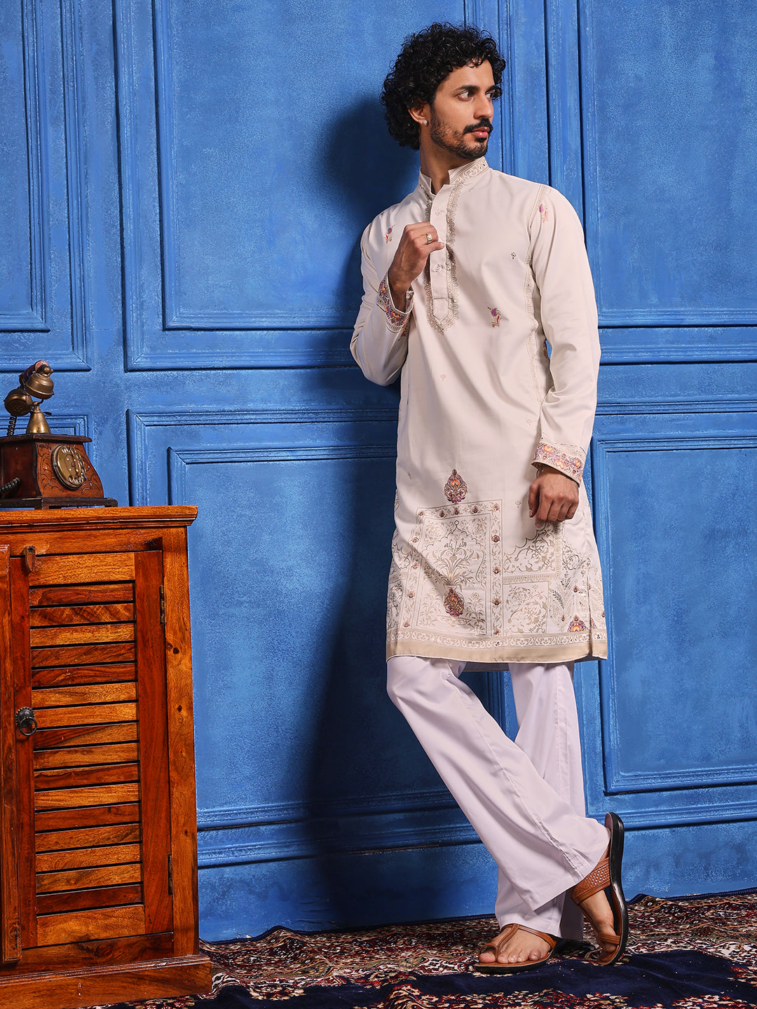 Cream Colored Foil Print On Cotton Satin Kurta
