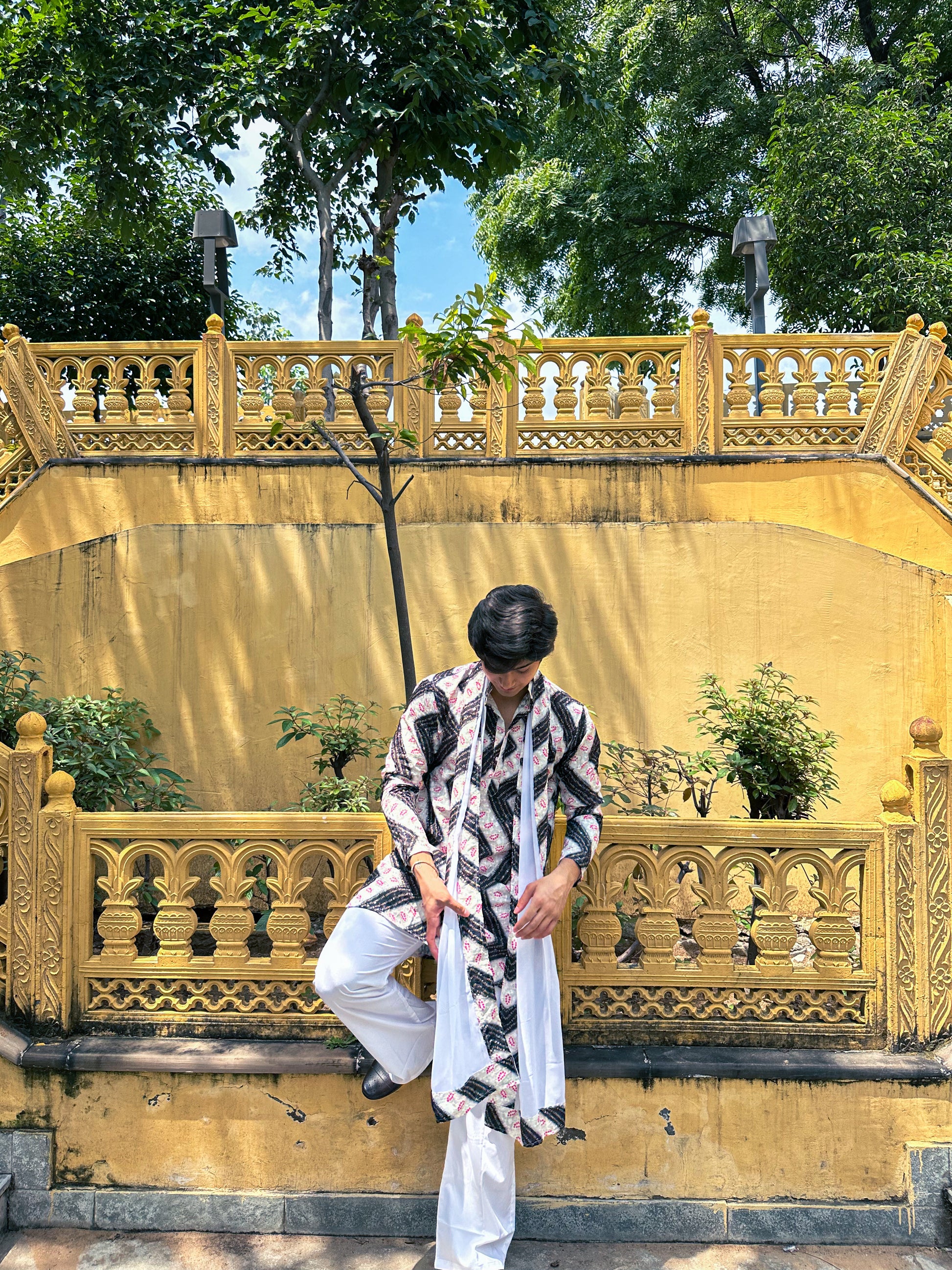 White Multicolored Printed SHORT Kurta+Dupatta Set