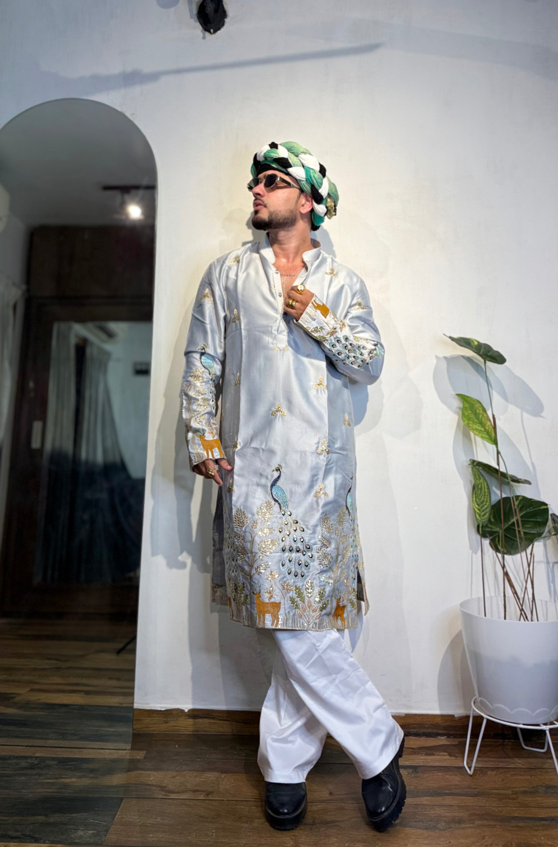 Mayur Baag Grey Kurta-pant set