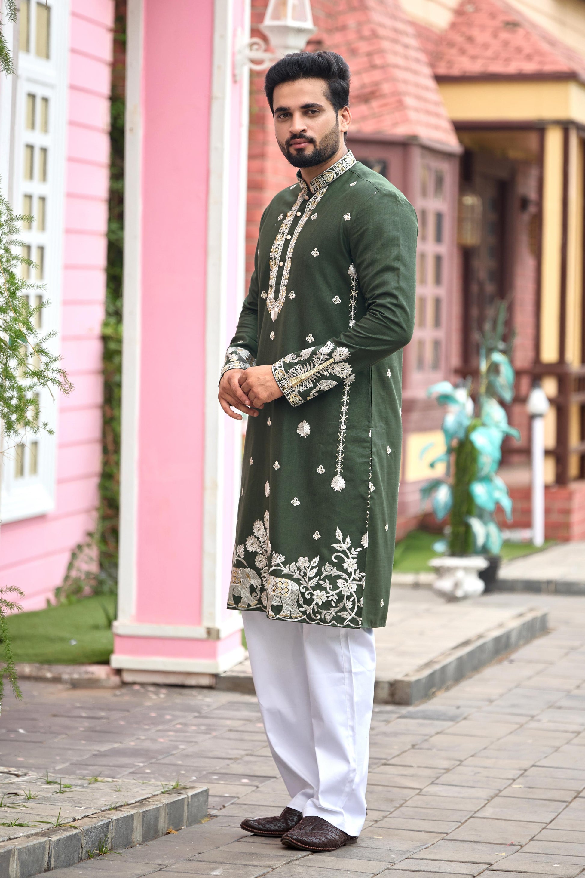 Emerald Green Royal Elephant Embroidered Kurta with Pant Set