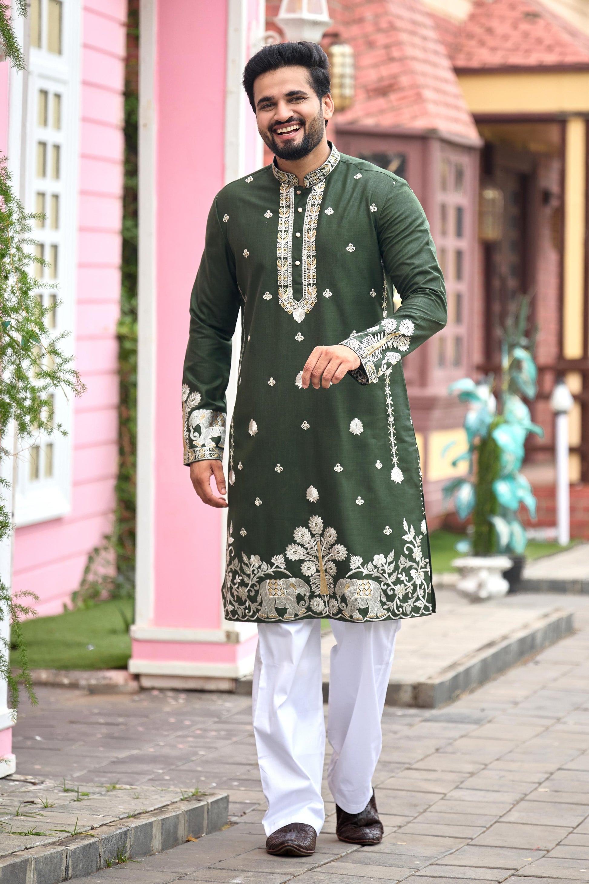 Emerald Green Royal Elephant Embroidered Kurta with Pant Set