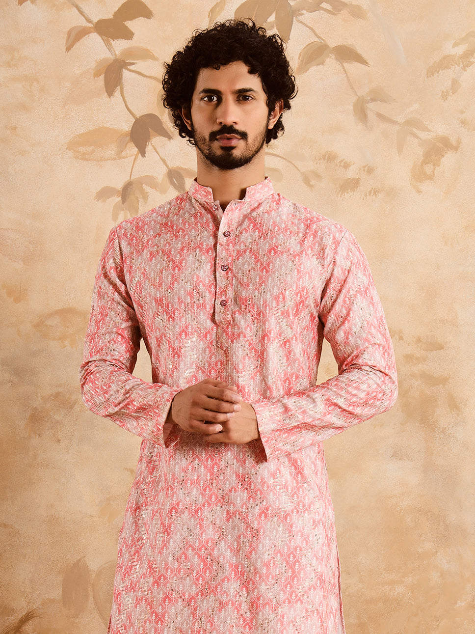 Avnikk’s Top Chikankari Embroidery and Cotton Kurtas: Must-Have for Every Season