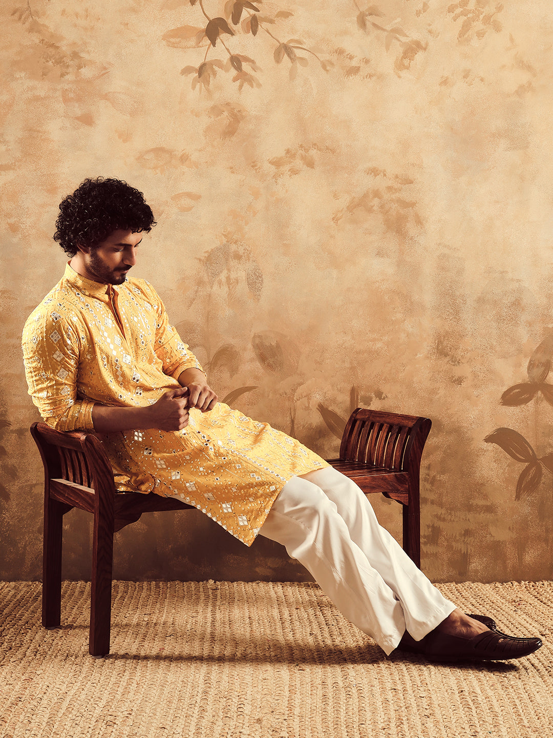 Seasonal Picks: Designer Kurta for Men for Every Time of Year