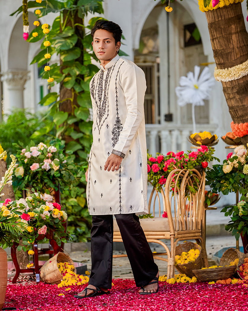 Off-White Sequence Embroidered Kurta Set