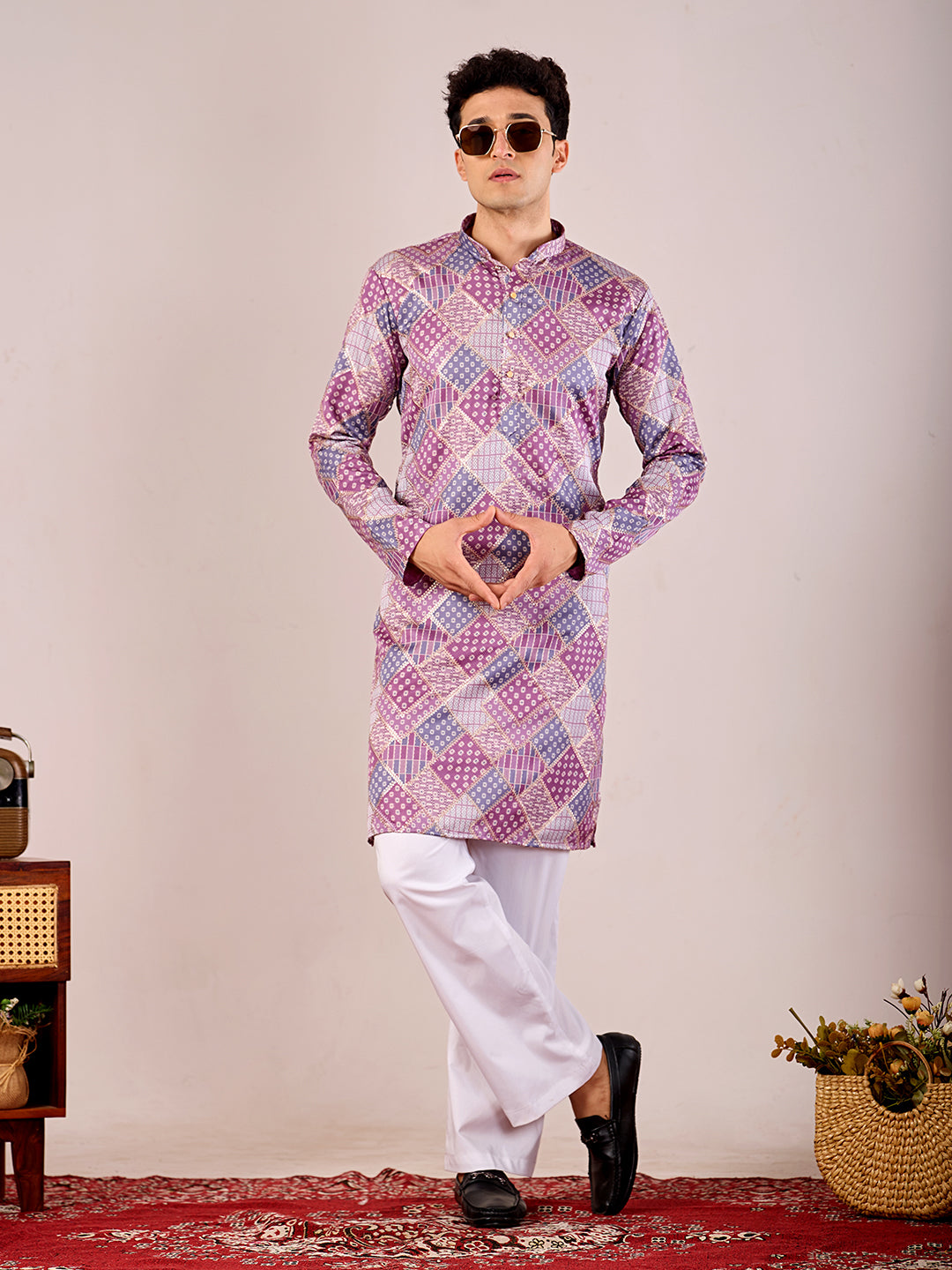 The Qila Embroidered Kurta (Purple Geometric)