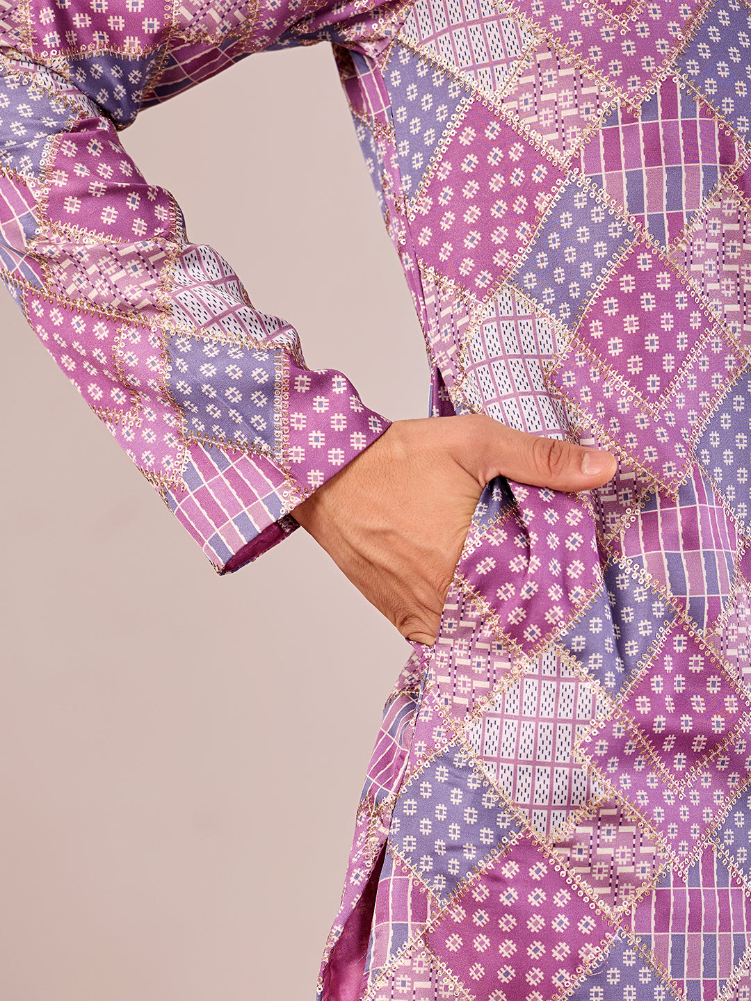 The Qila Embroidered Kurta (Purple Geometric)