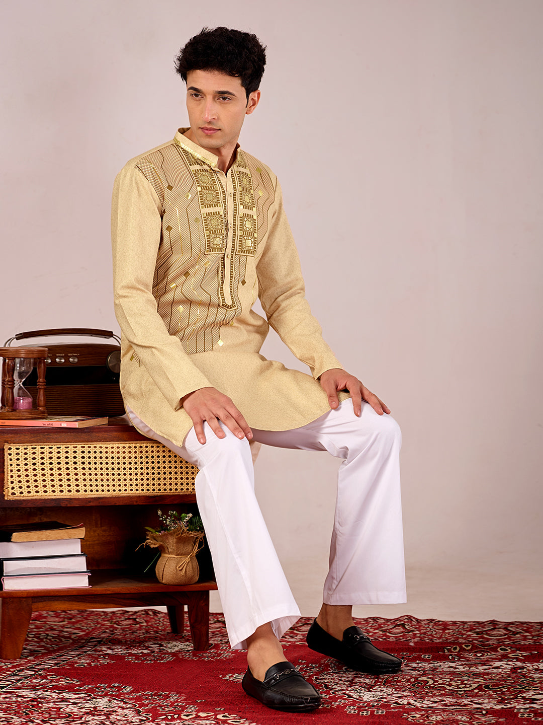 The Swarn Linen Kurta (Cream Gold).