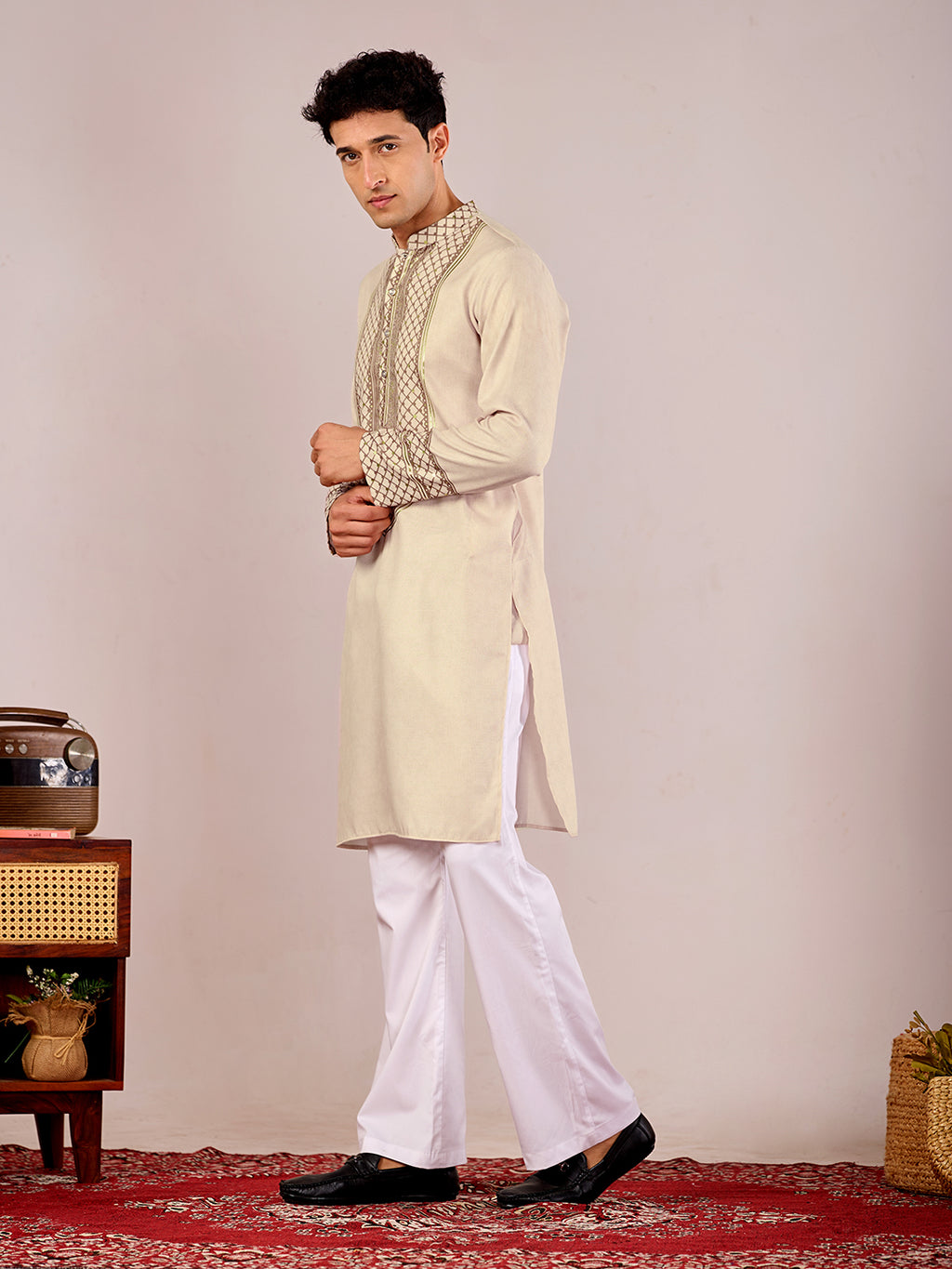 The Zafar Linen Kurta (Beige Chevron)