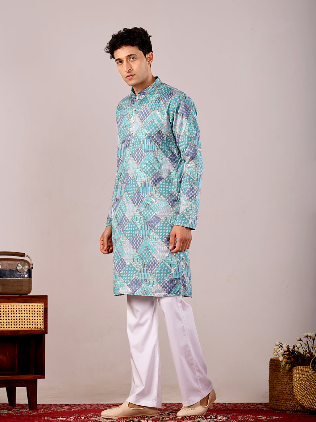 The Qila Embroidered Kurta (Teal Blue Geometric)