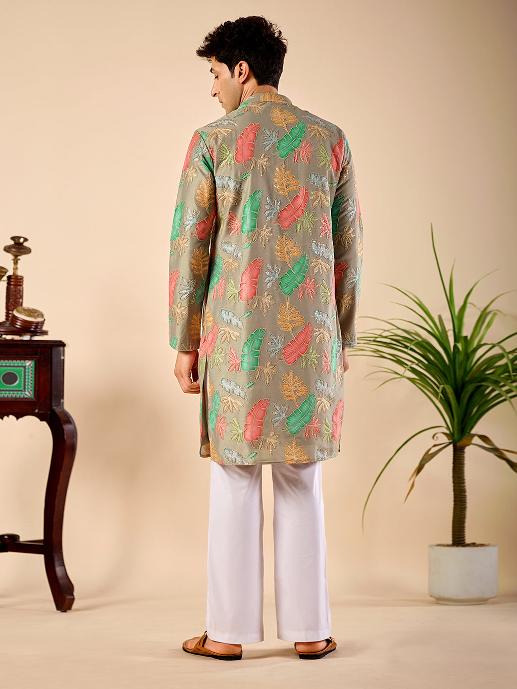 The Firdaus Embroidered Kurta (Olive Green Botanical)