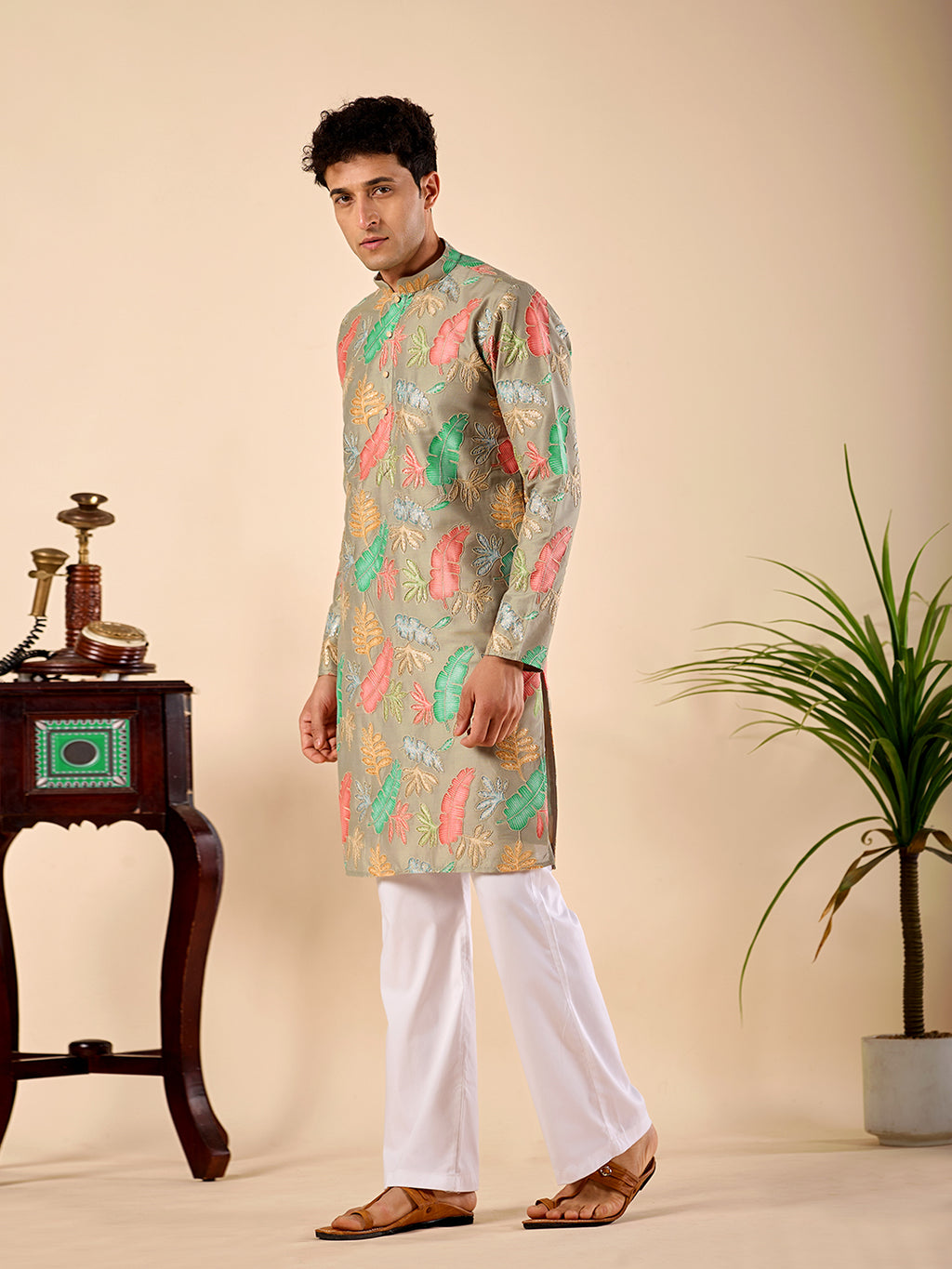 The Firdaus Embroidered Kurta (Olive Green Botanical)
