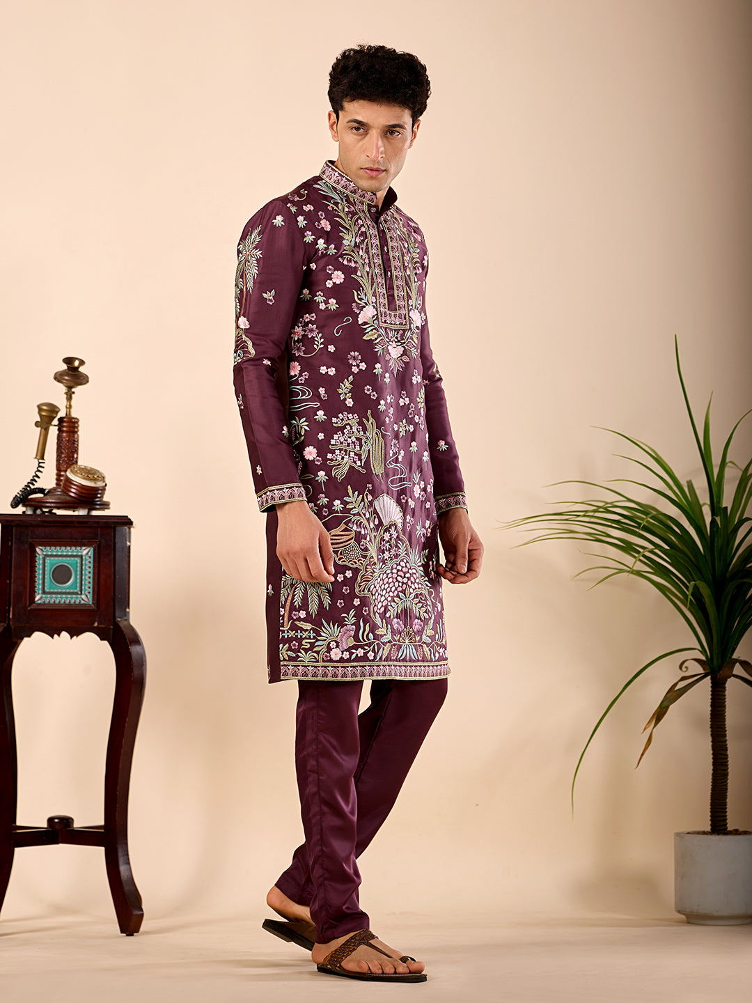 Midnight Island Kurta (Dark Burgundy).