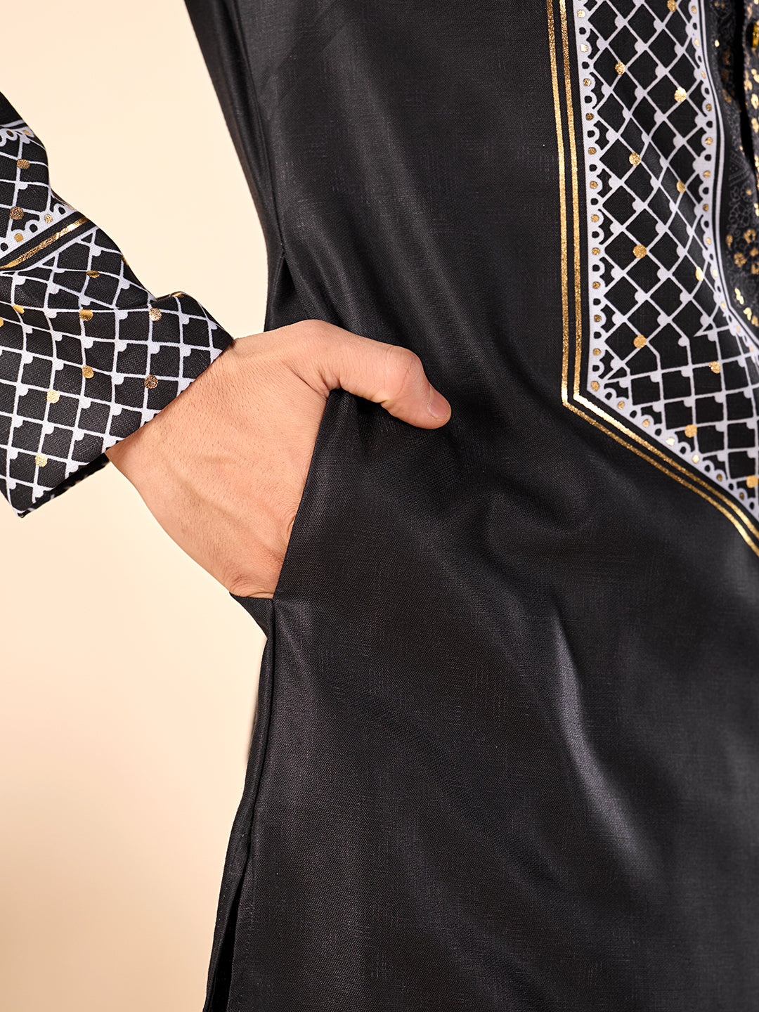 The Zafar Linen Kurta (Black Geometric)
