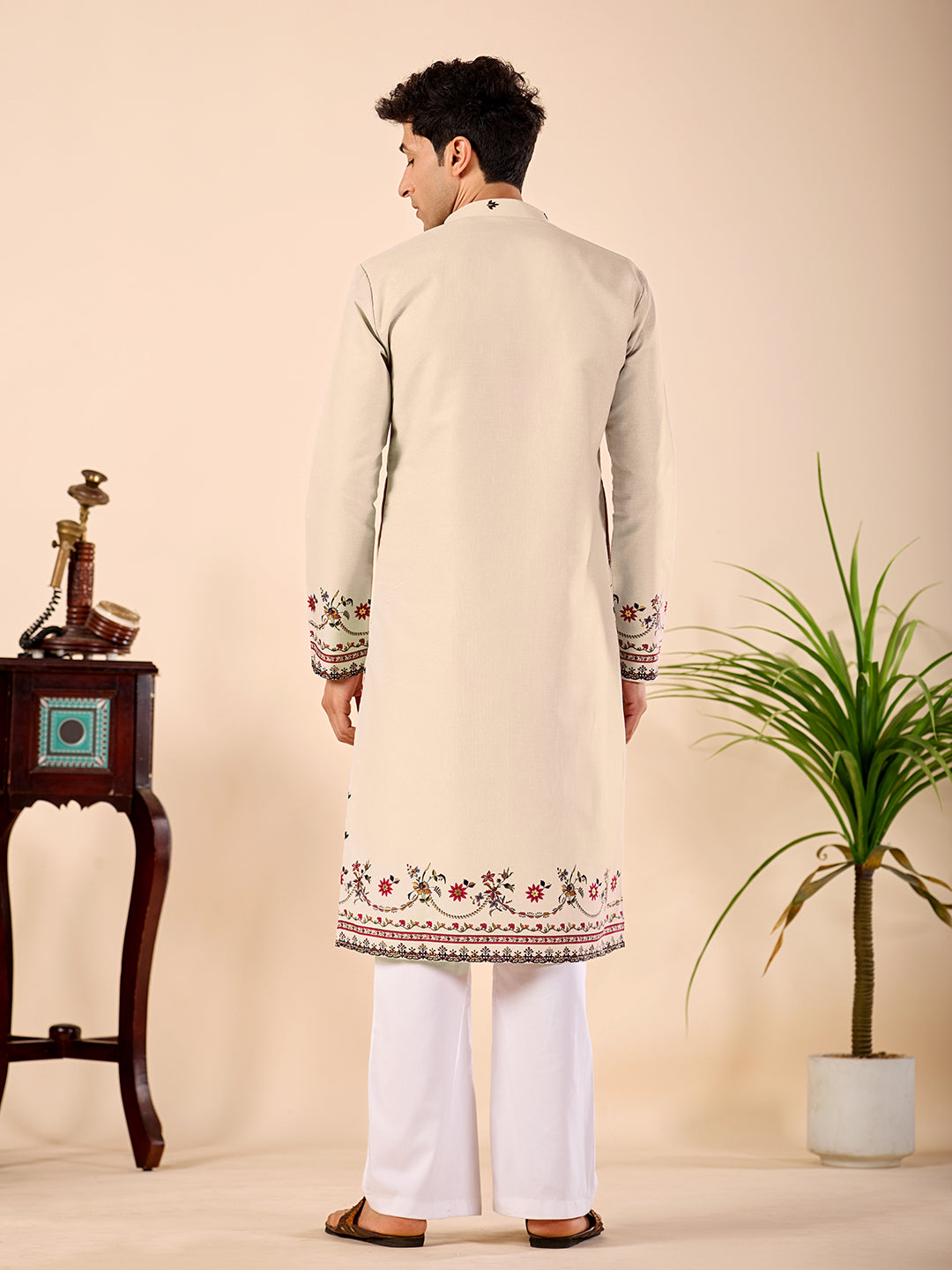 The Mehtab Linen Kurta (Royal cream)