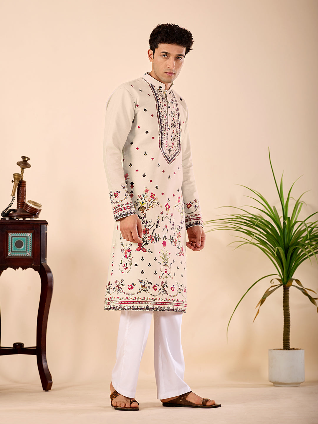 The Mehtab Linen Kurta (Royal cream)