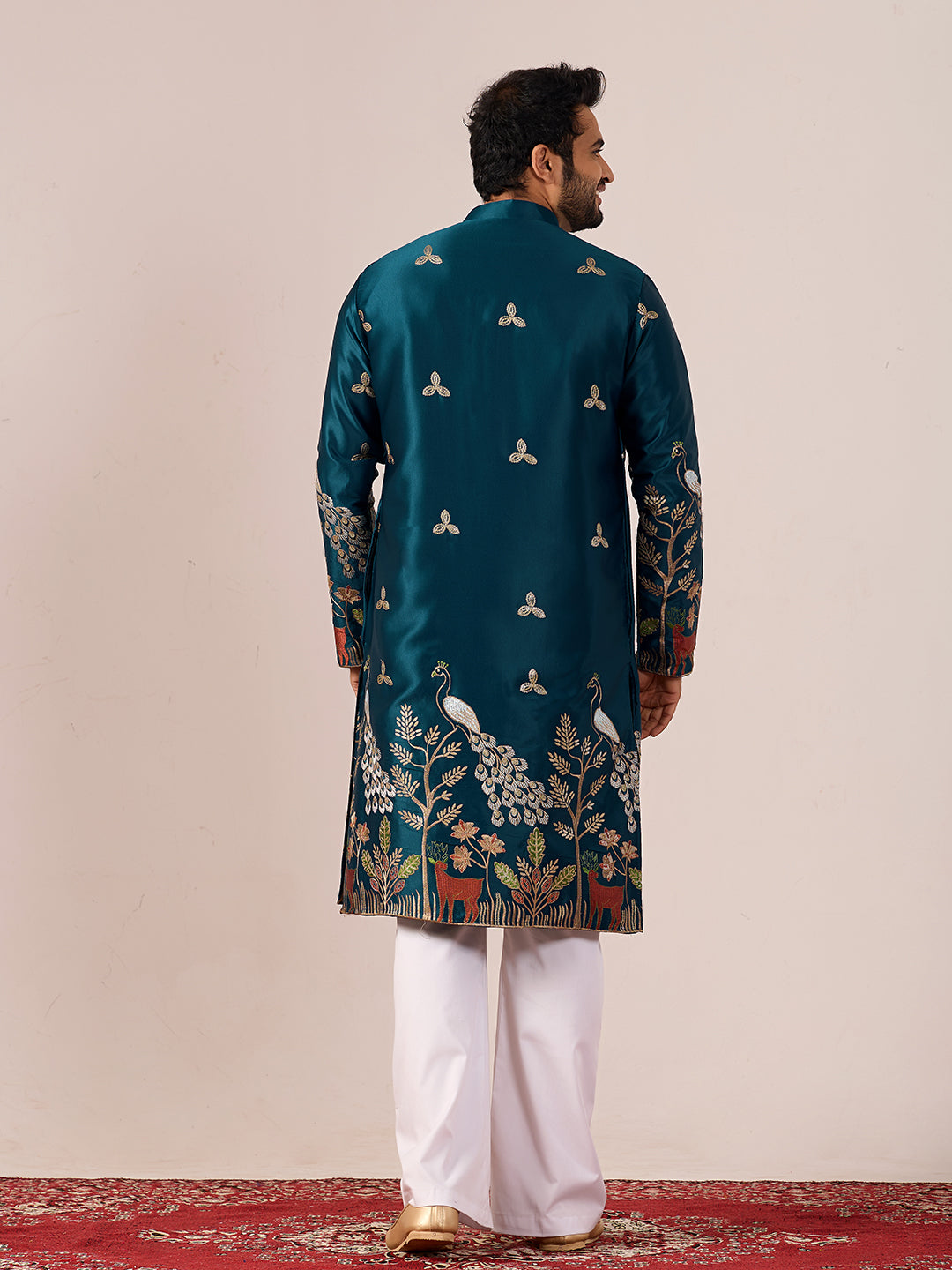 Mayur Baag Navy Blue Kurta-pant set.