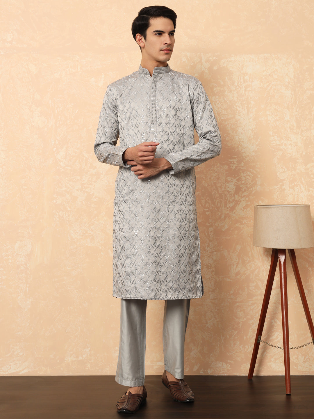 Grey cotton satin kurta with embroidery