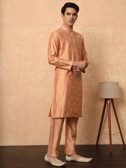 Metallic Peach Kurta Set With Golden Thread Work Butta And Collar