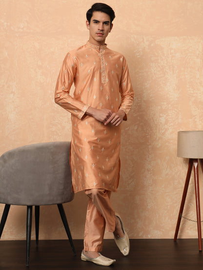 Metallic Peach Kurta Set With Golden Thread Work Butta And Collar