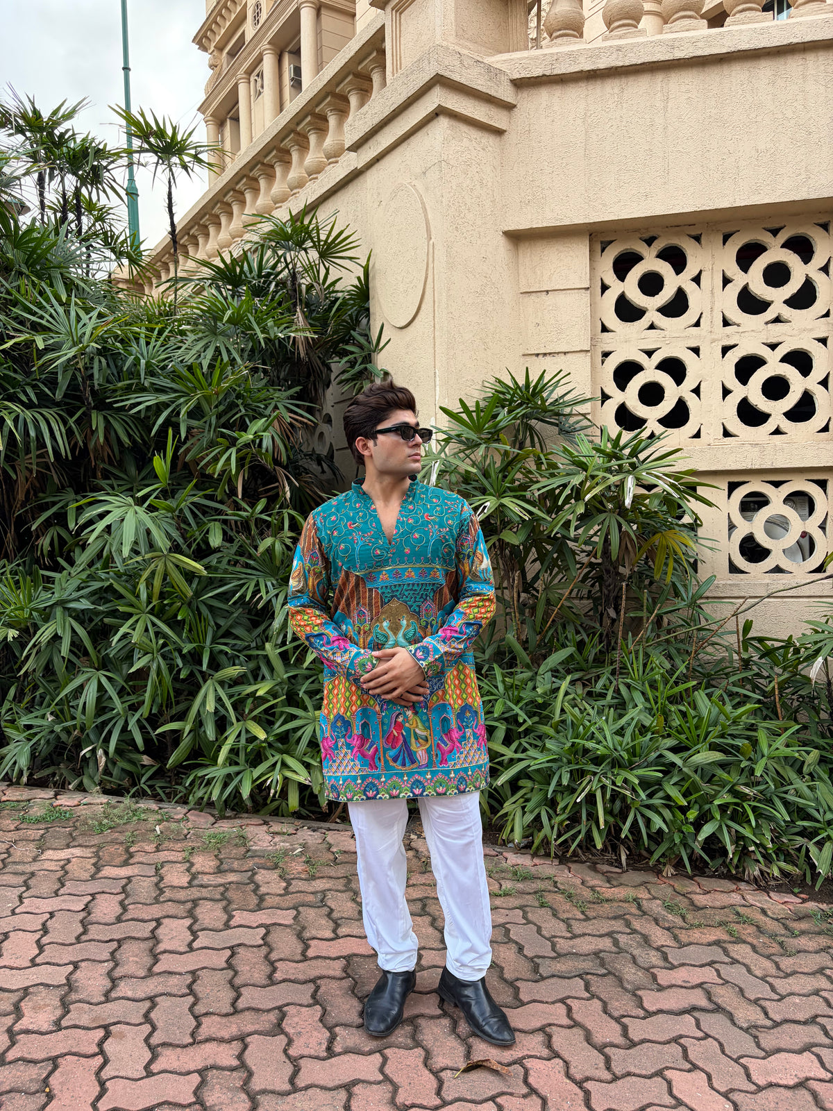 The Yuvraj Embroidered Kurta (Teal Green)