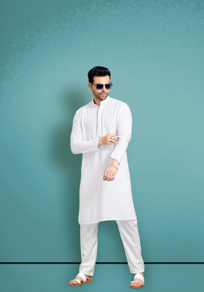 White Chikankari Kurta With Medallion Pattern