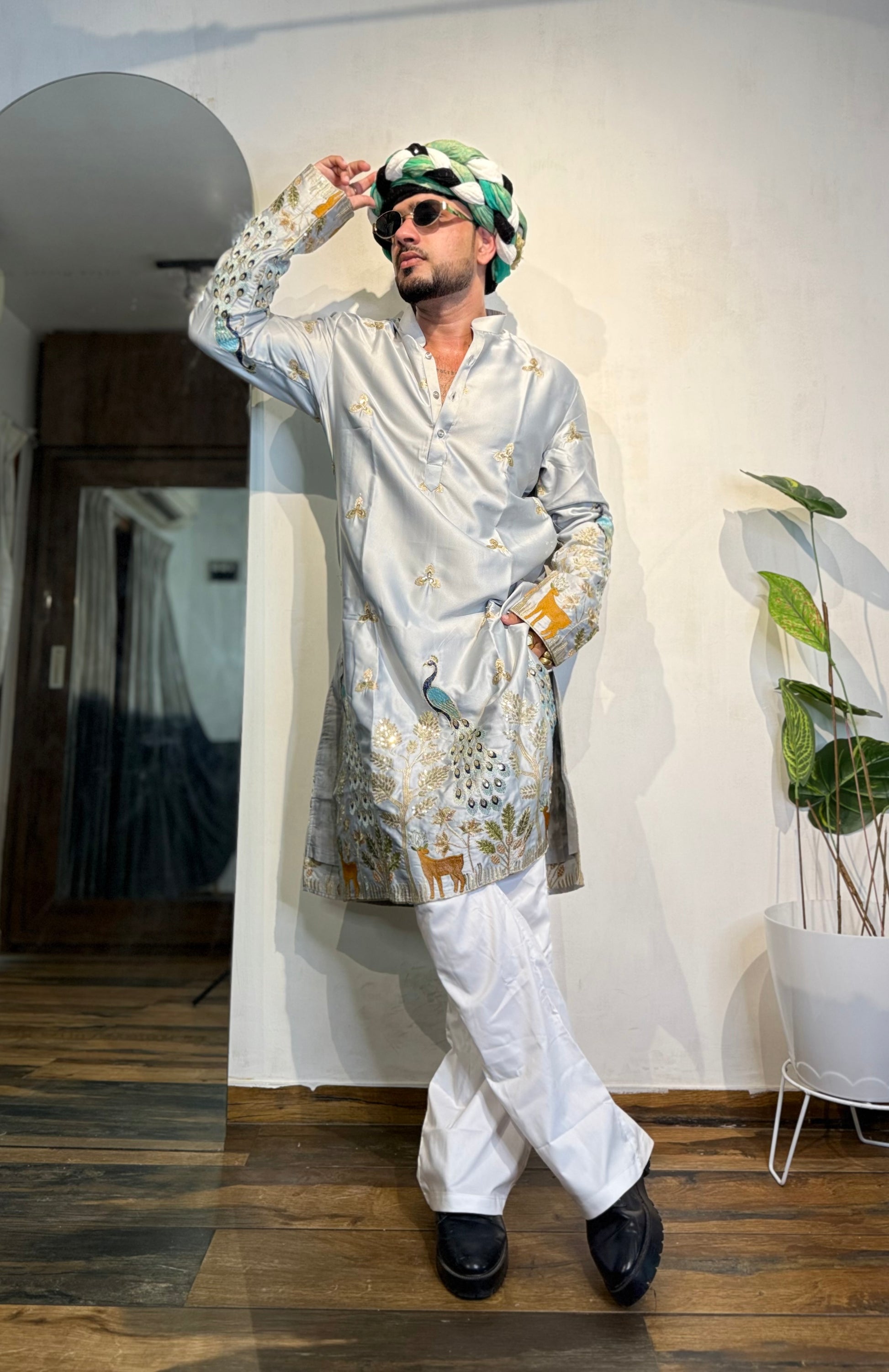 Mayur Baag Grey Kurta-pant set