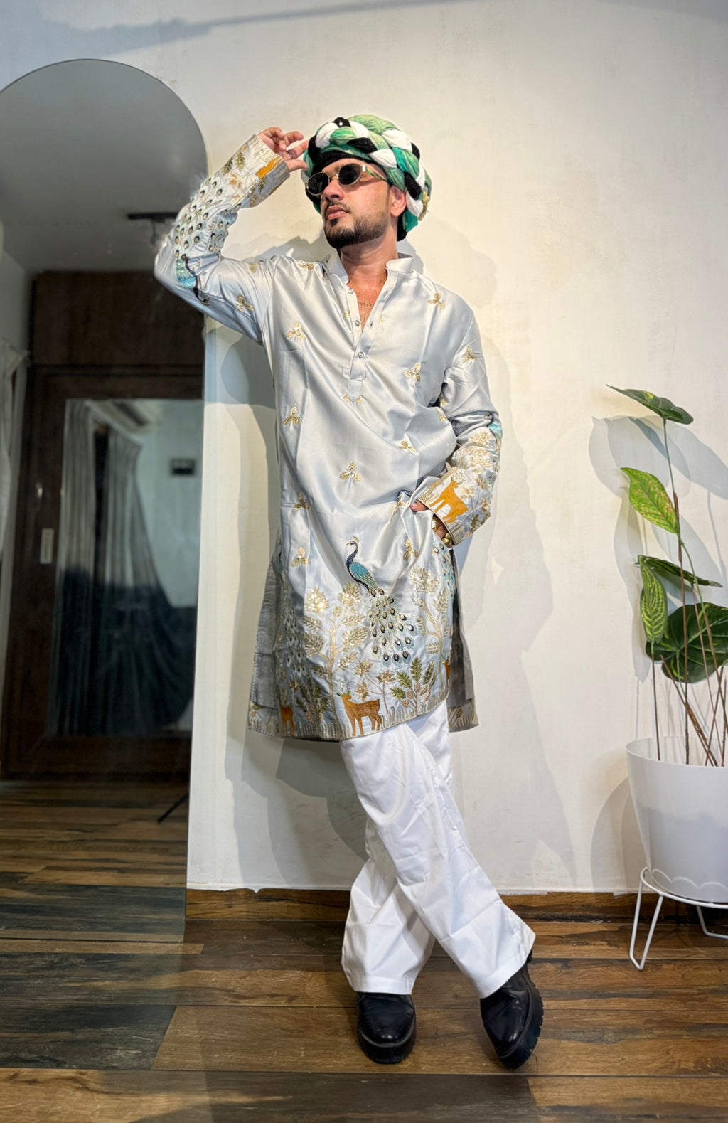 Mayur Baag Grey Kurta-pant set