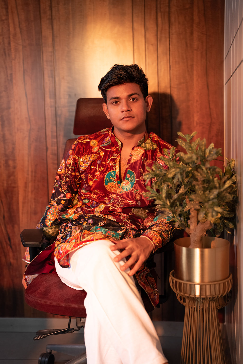 The Sikandar Embroidered Kurta (Royal Crimson &Midnight)