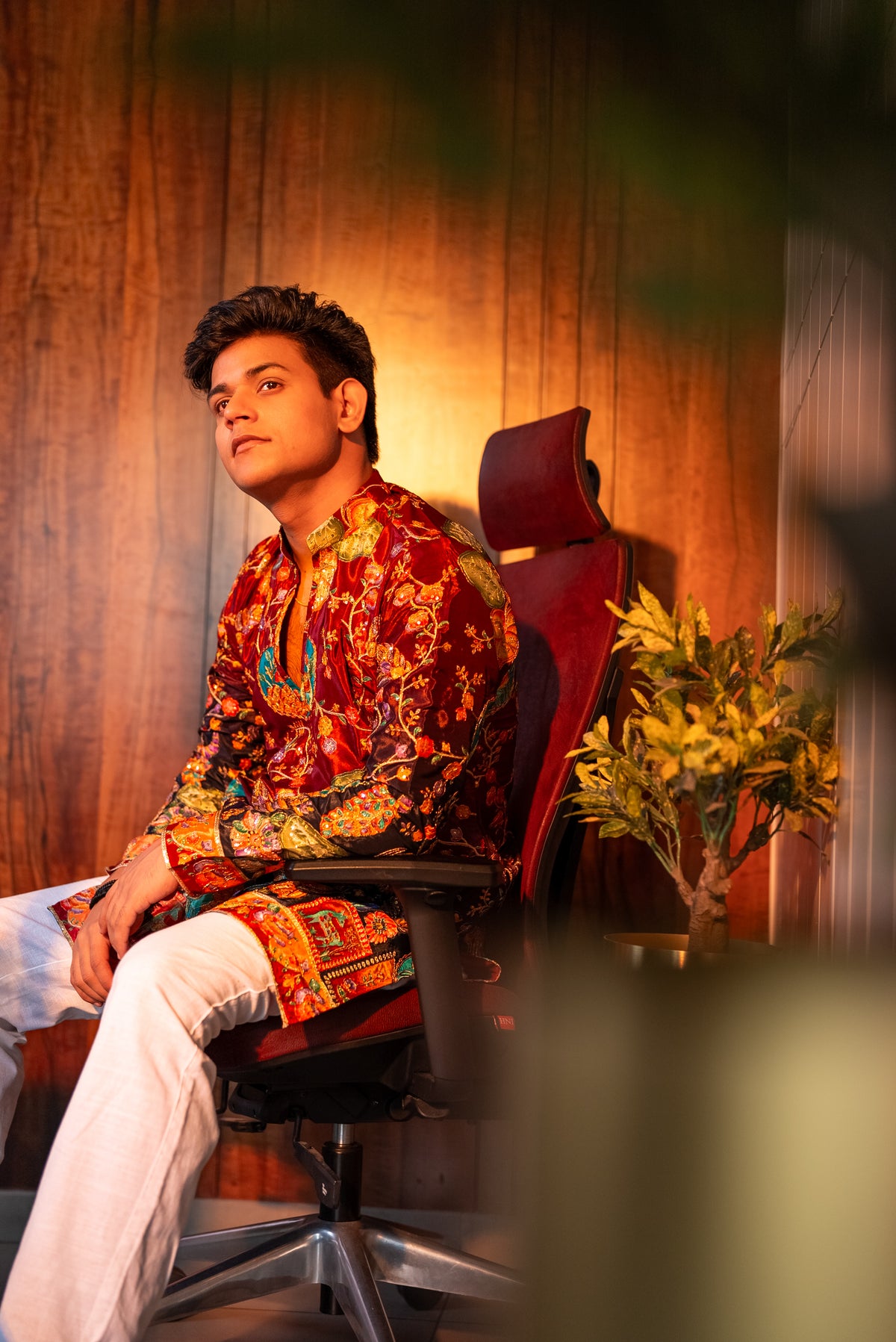 The Sikandar Embroidered Kurta (Royal Crimson &Midnight)