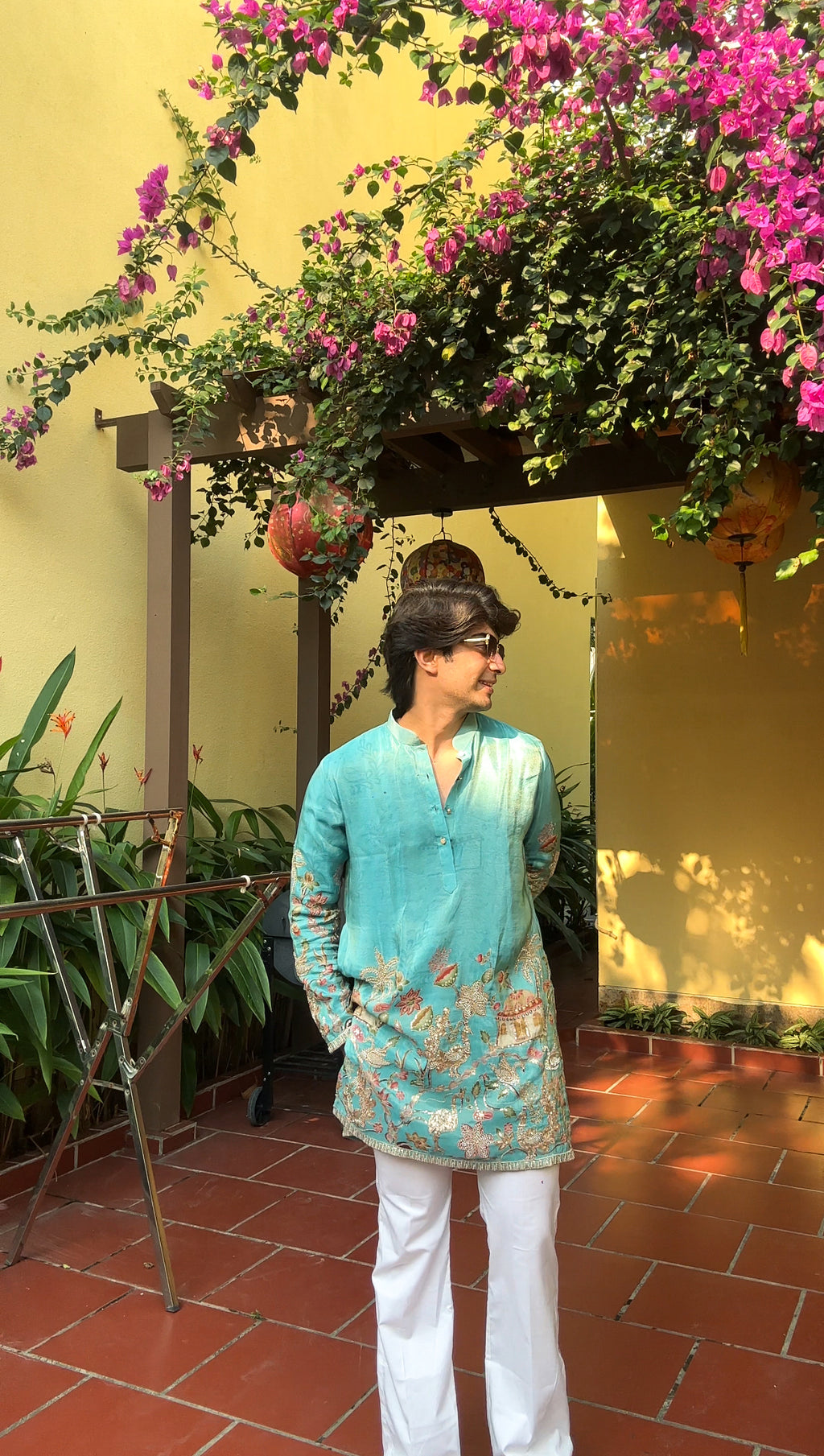 The Darbar Embroidered Kurta (Turquoise Blue)