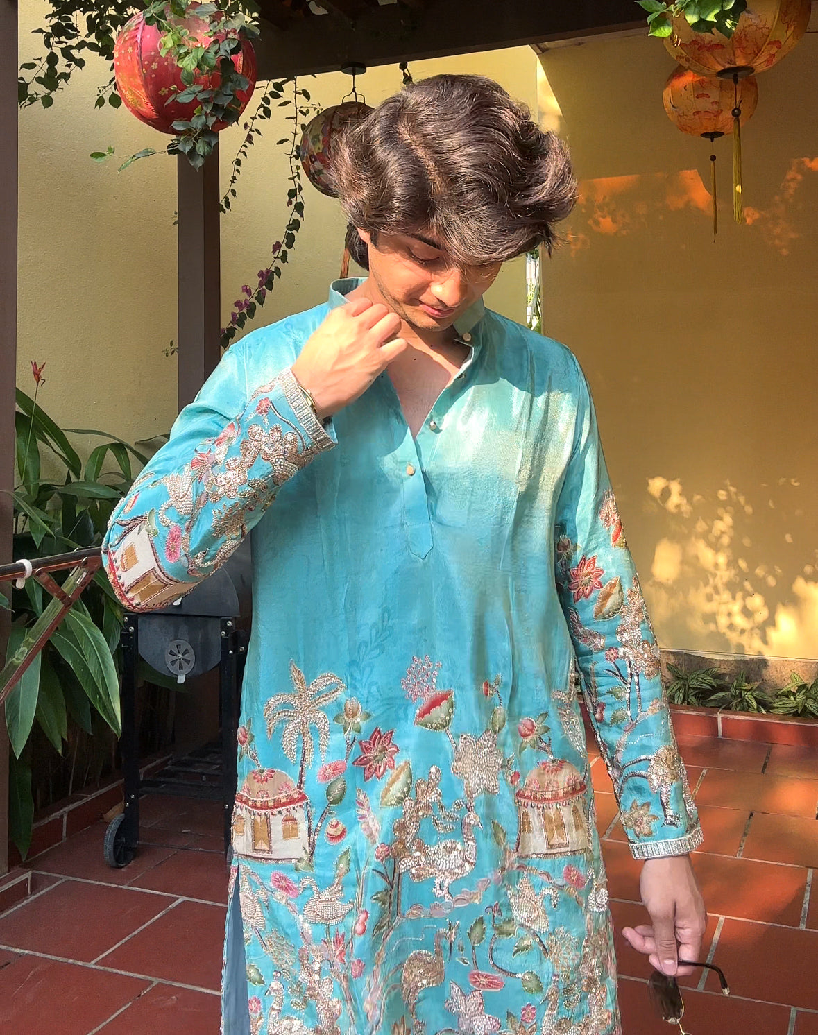 The Darbar Embroidered Kurta (Turquoise Blue)