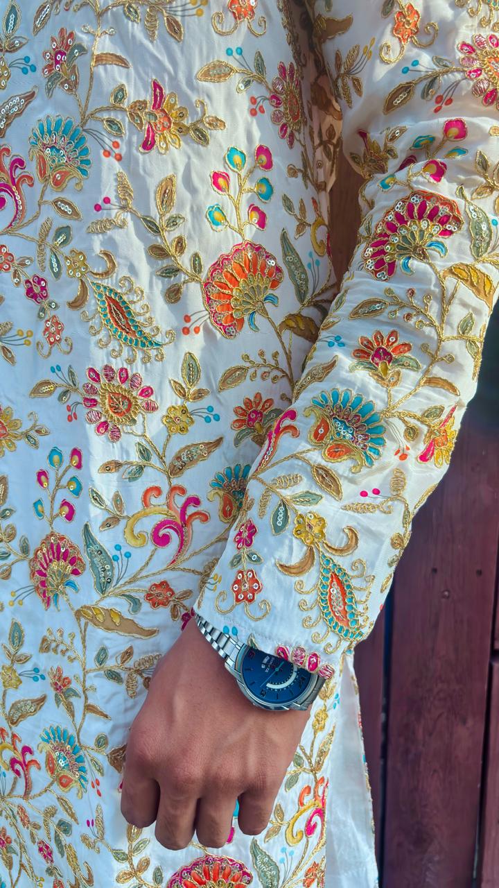 The Bagh Embroidered Kurta (Cream Floral)