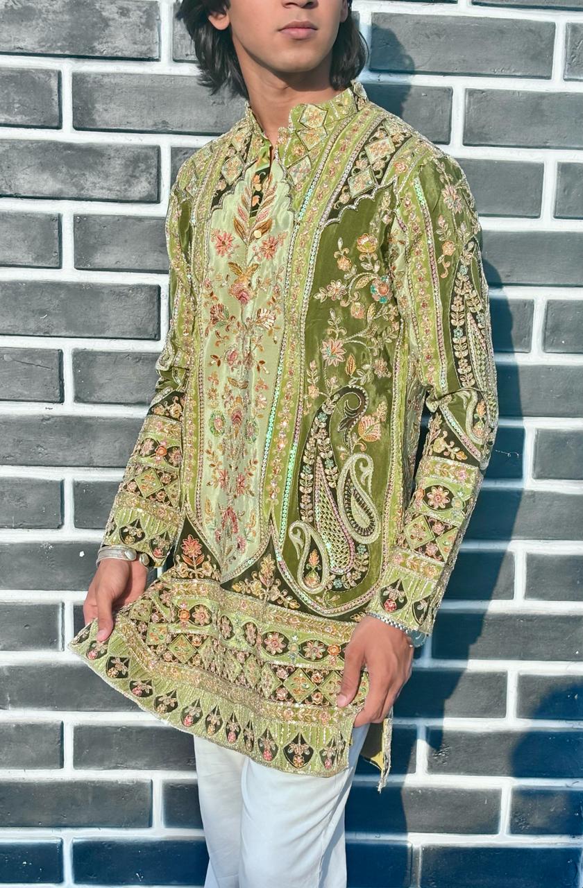 The Saltanat Embroidered Kurta (Olive Green)