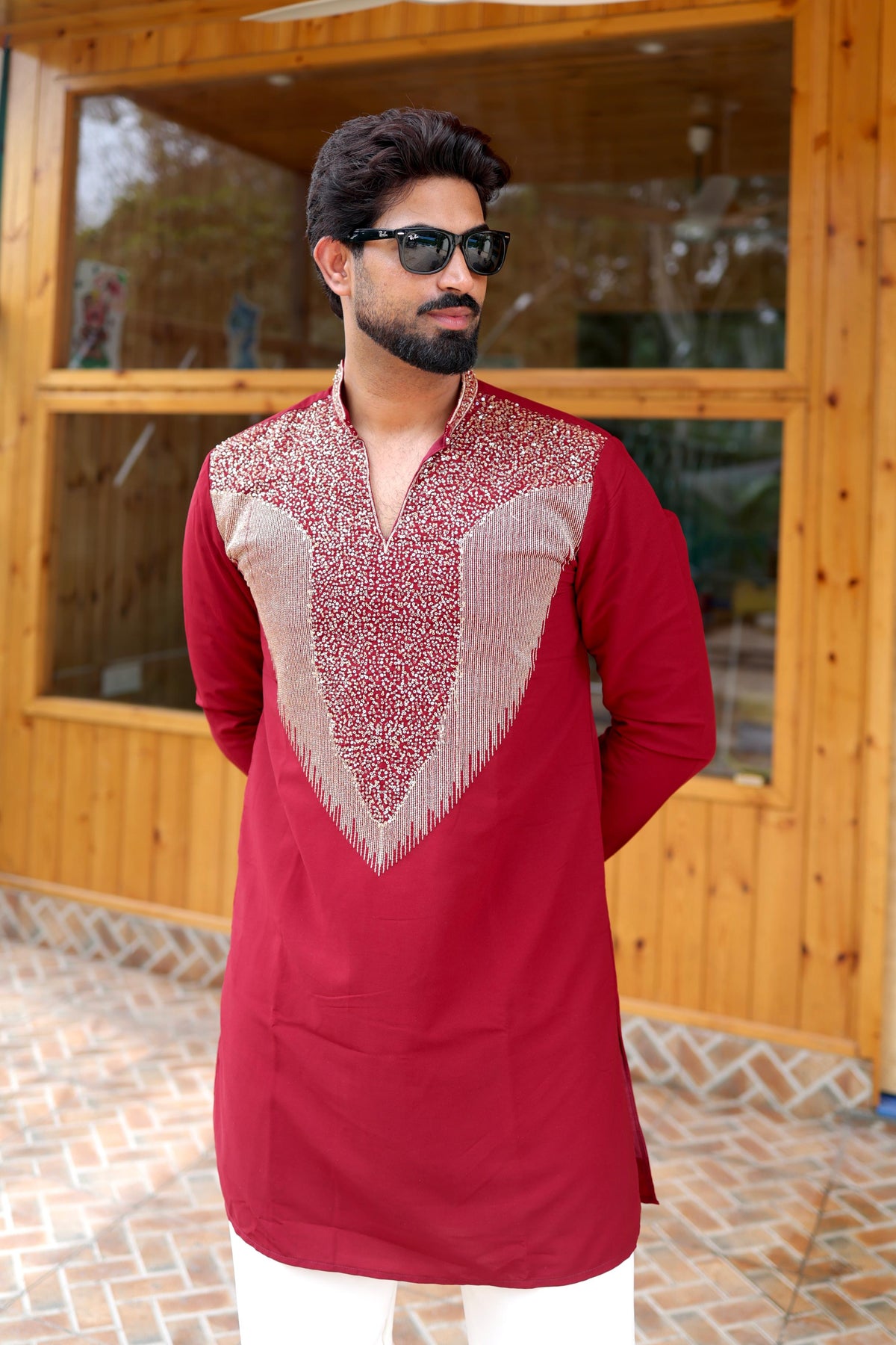 The Jahanpanah Embroidered Kurta Set (Imperial Crimson)
