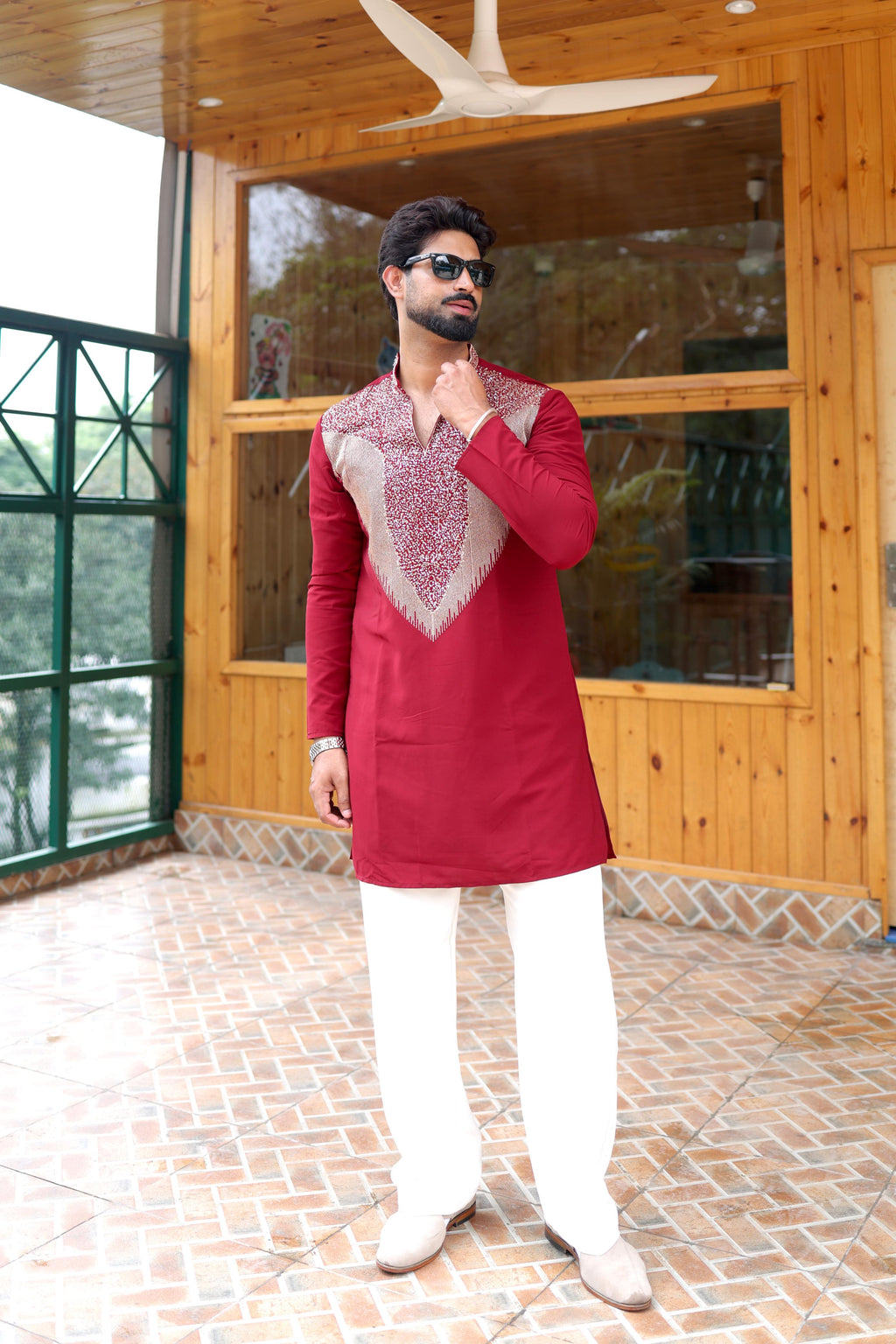 The Jahanpanah Embroidered Kurta Set (Imperial Crimson)