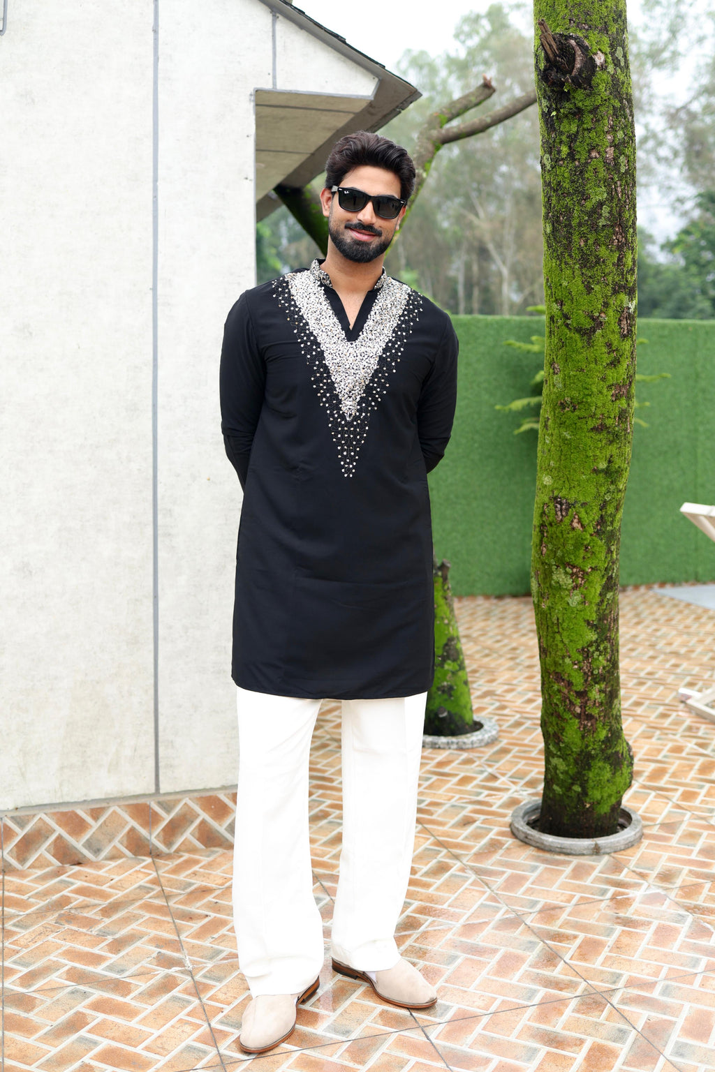The Ranveer Embroidered Kurta Set(Midnight Onyx)