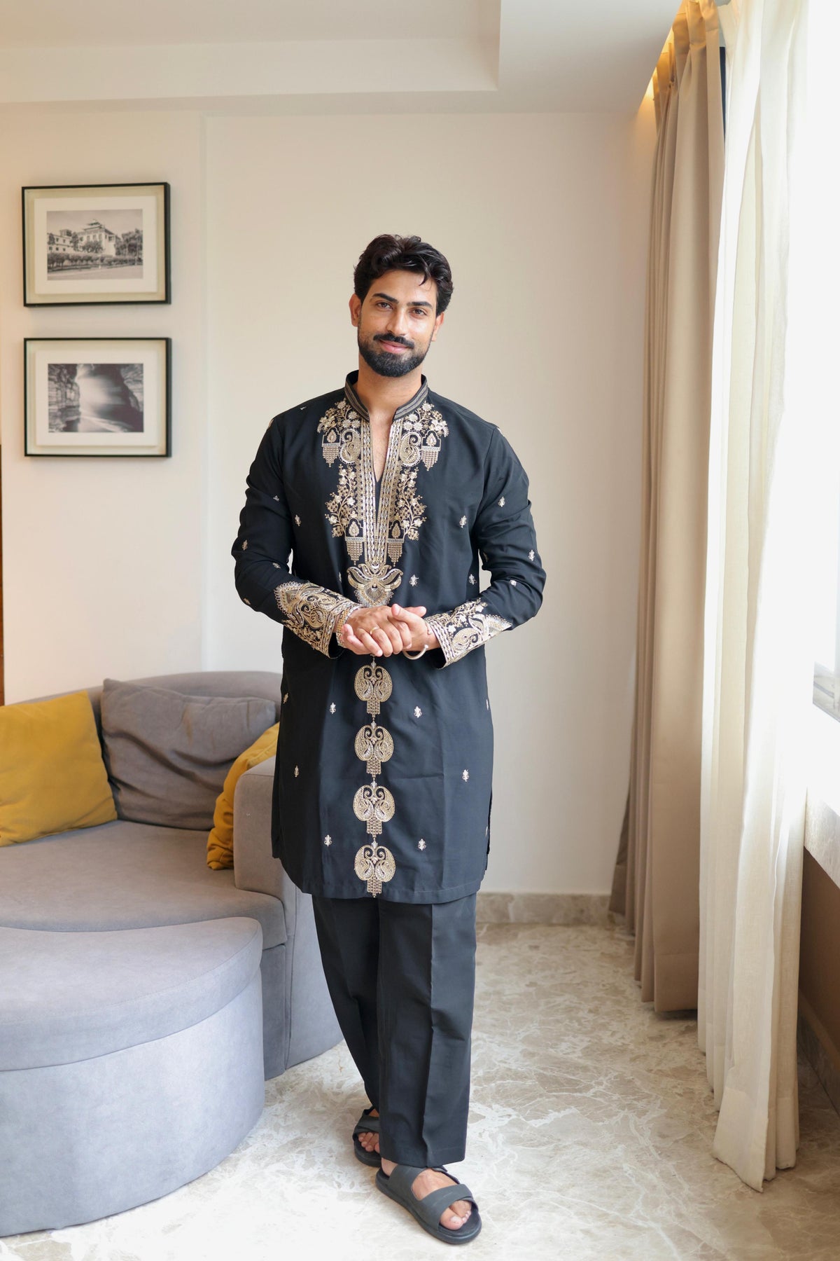The Tajdaar Embroidered Kurta with pant Set (Midnight Black)