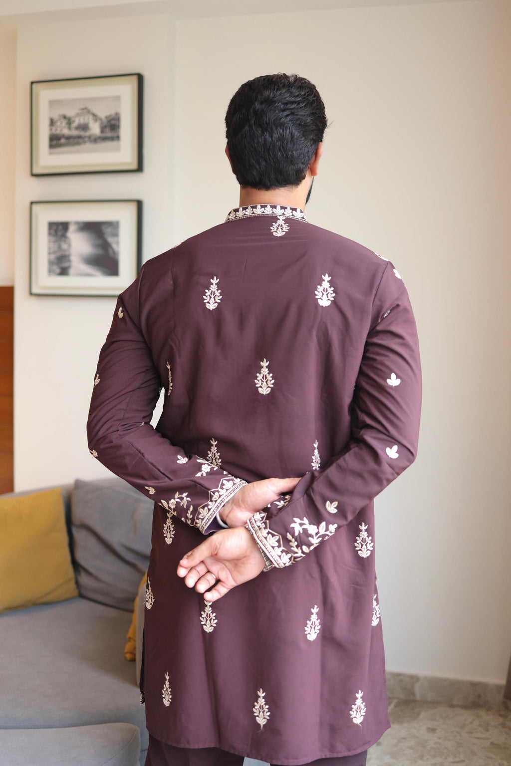 The Nazakat Embroidered Kurta with Pant Set (Deep Plum)