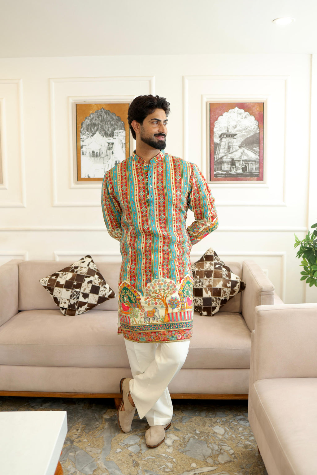 The Saltanat Embroidered Kurta Set (cream)