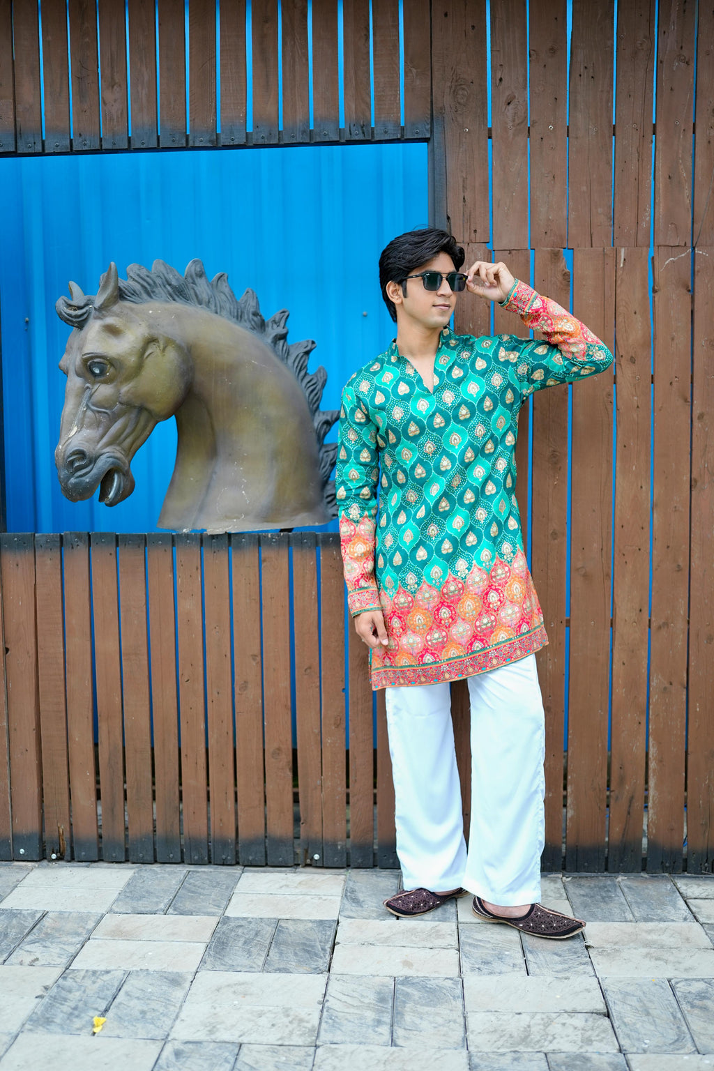 Green Bandhani V-Neck Short Kurta.