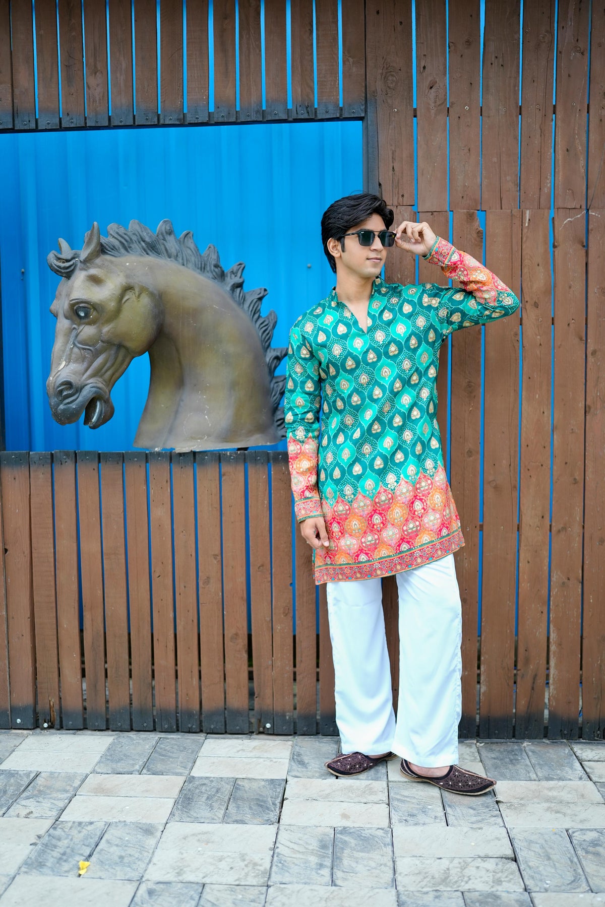 Green Bandhani V-Neck Short Kurta.